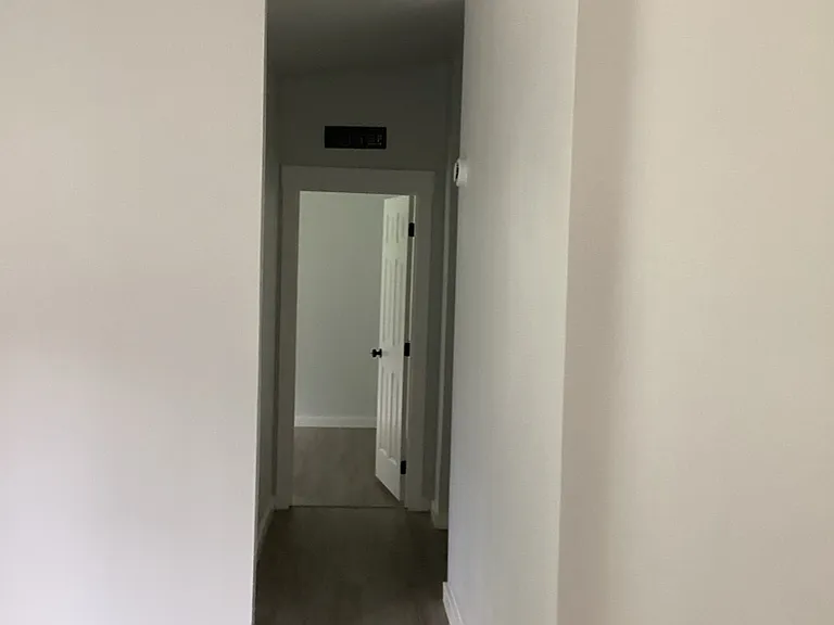 330 SW Newton Dr — Photo 18