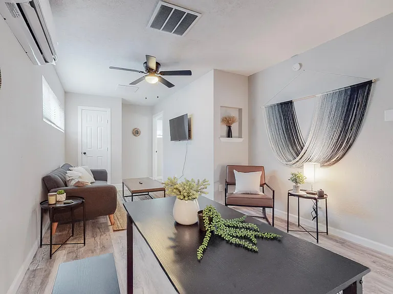 2124 Eton Ave SE #2 — Photo 6