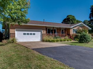 571 W Farm Road 96, Springfield, MO 65803