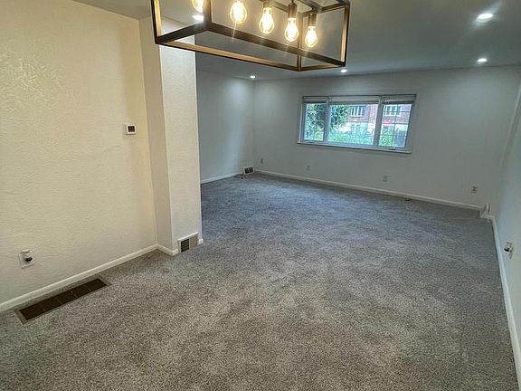 4th image of 3349 Fairdale Rd