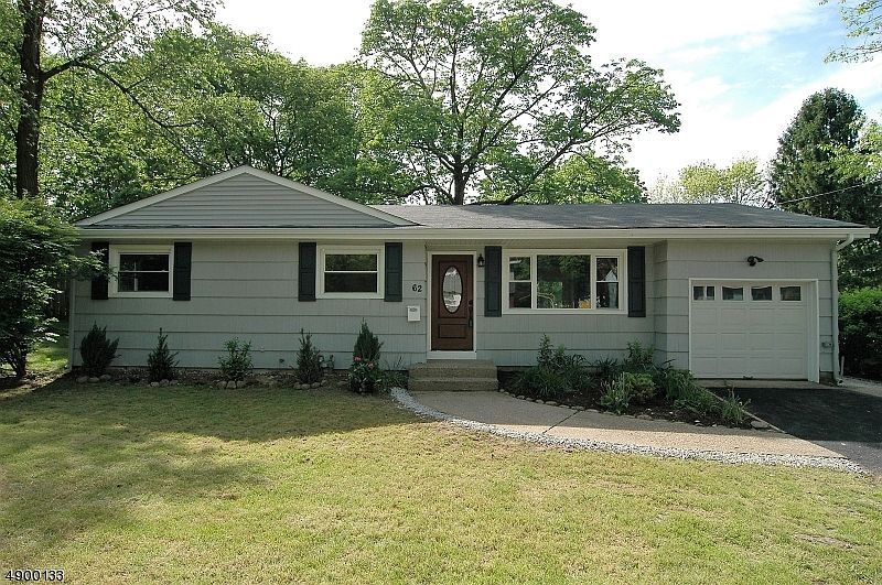 1st image of 62 Paterson Ave