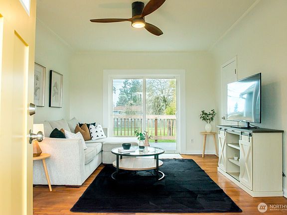 3rd image of 7028 Fawcett Avenue