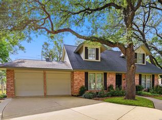 322 Westwind Cir, Windcrest, TX 78239