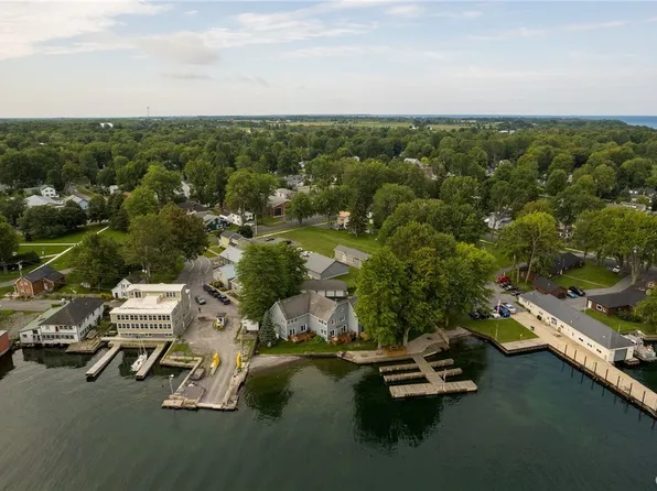 305 Club St #5, Cape Vincent, NY 13618