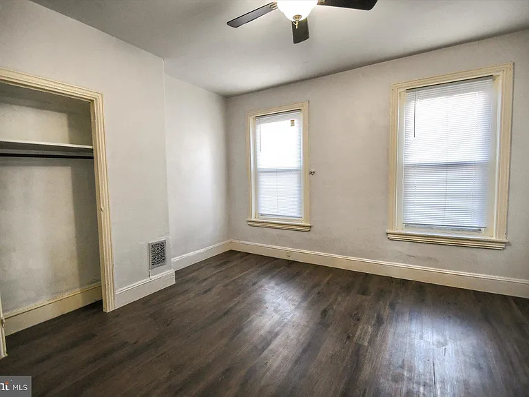 832 N Hutton St — Photo 12