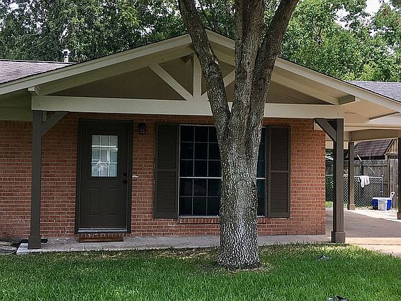 3rd image of 112 Alverado Dr