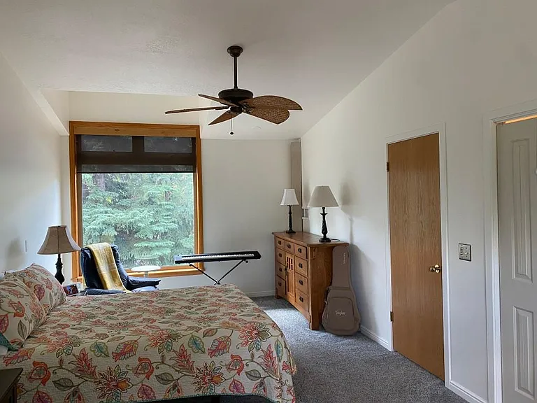 4850 Meadow Loop Rd — Photo 11