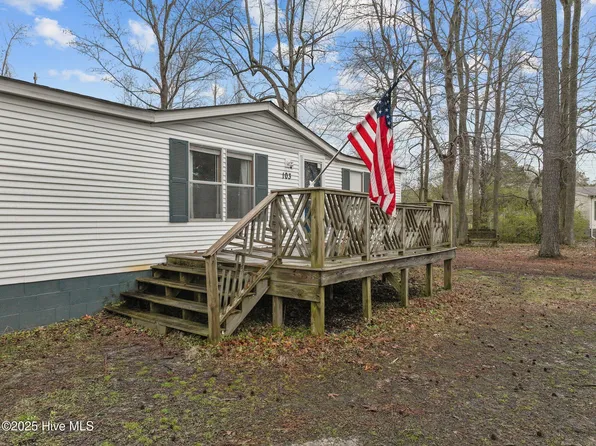 103 Skippers Court, Moyock, NC 27958