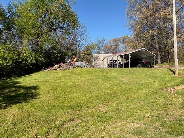 Listing photo 4