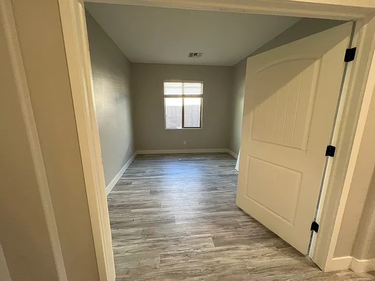 W Bedford Dr — Photo 21