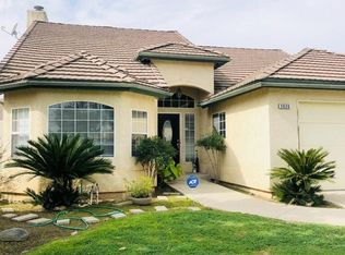 3636 Baron Ave, Clovis, CA 93612