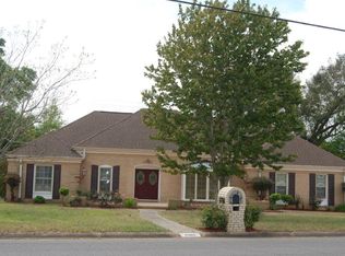 8900 Burning Tree Rd, Pensacola, FL 32514