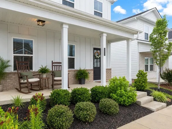 1337 Carriage Park Dr, Hermitage, TN 37076