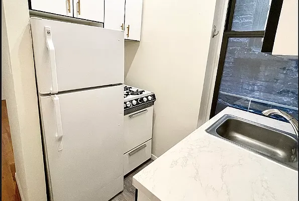 Rented by Corcoran | media 2