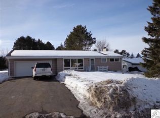 905 Ebony Ave, Duluth, MN 55811