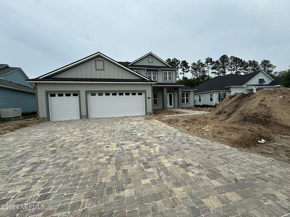 1st image of 375 COURTNEY OAKS Drive