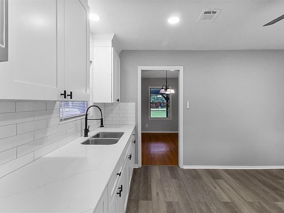 3rd image of 4926 2nd St