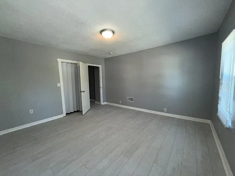 627 N Tacoma Ave — Photo 12