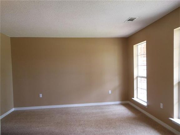 3rd image of 350 Lenwood Dr