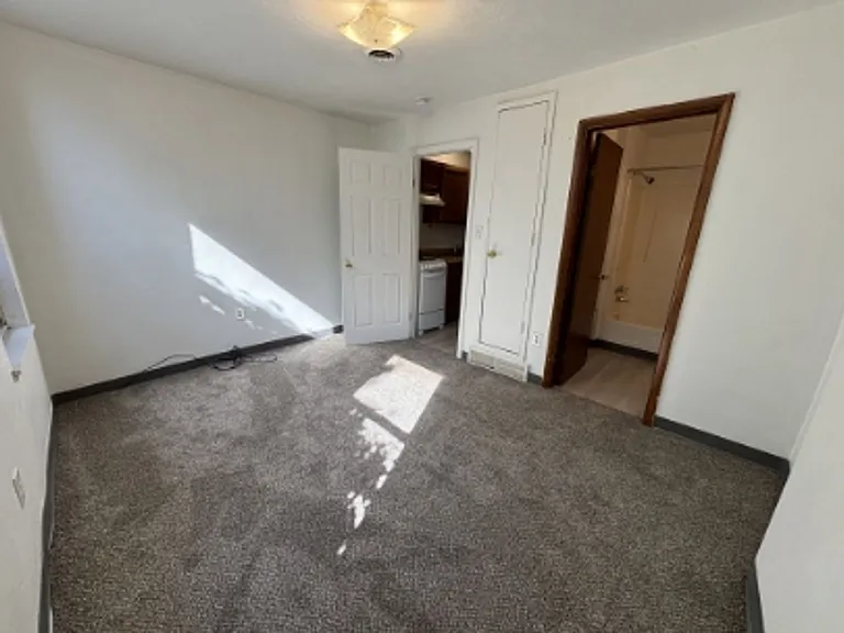 1908 Monongahela Ave — Photo 8