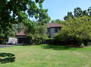 20 Century Dr, Oswego, IL 60543