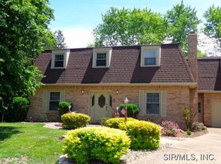 4 Linden Ct, Bethalto, IL