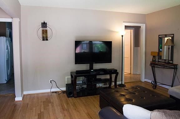 3rd image of 10529 Saint Henry Ln
