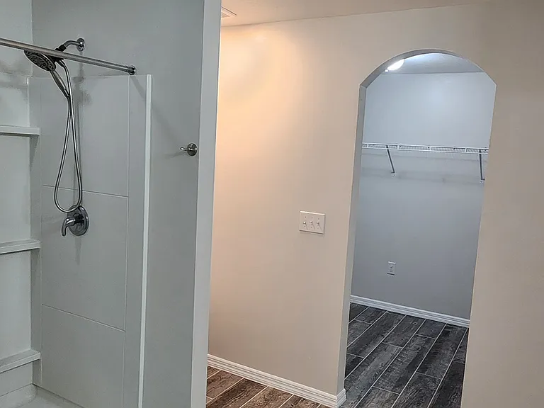 706 Chatham Walk Dr — Photo 12