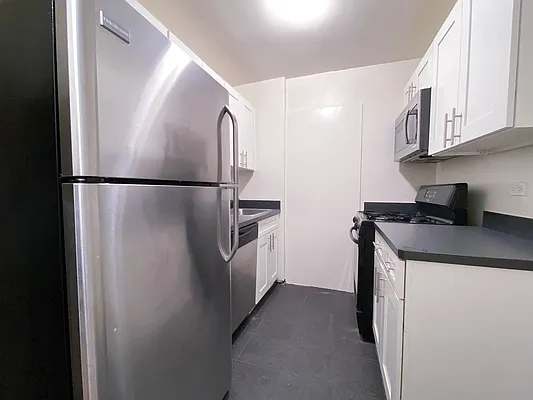 Rented by City Connections Realty | media 20