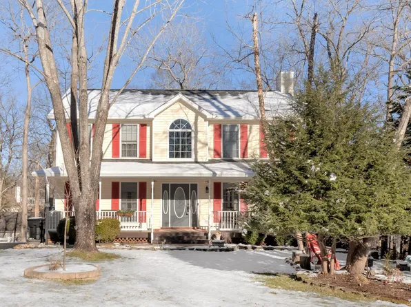 40 Woodlawn Dr, Palmyra, VA 22963