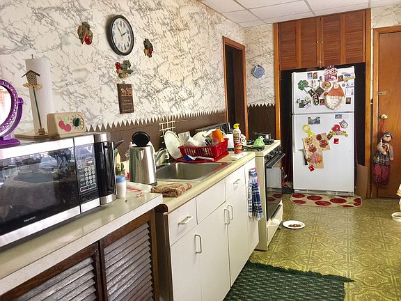 4th image of 209 Bergen Ave