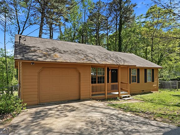 2nd image of 3556 Bomar Rd