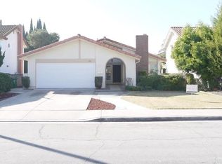3592 Pine St, Irvine, CA 92606