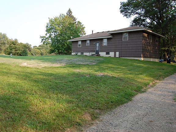 3rd image of 20038 Highway 65 NE