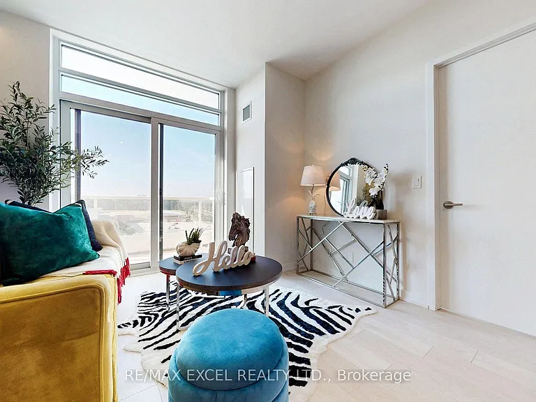 8 Beverley Glen Blvd #802 — Photo 5