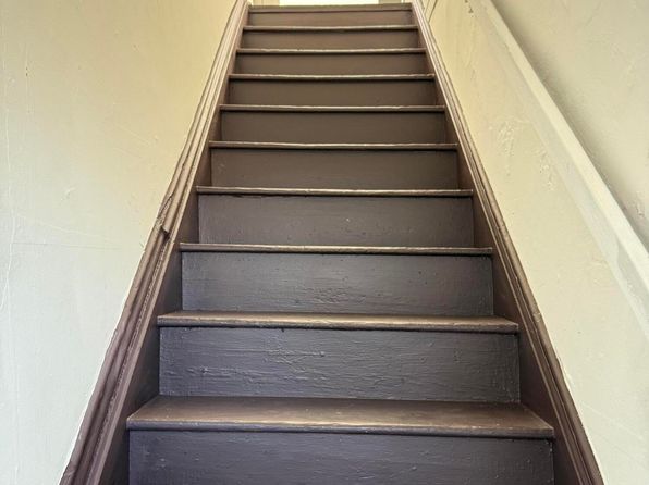 louisville-kentucky-73472682 picture