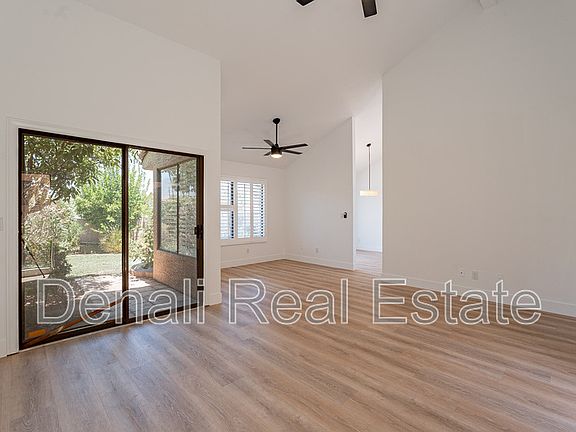 4th image of 1717 N Ventura Ln