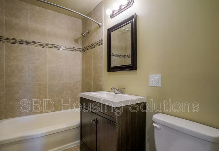 6508 N Harrison St — Photo 7