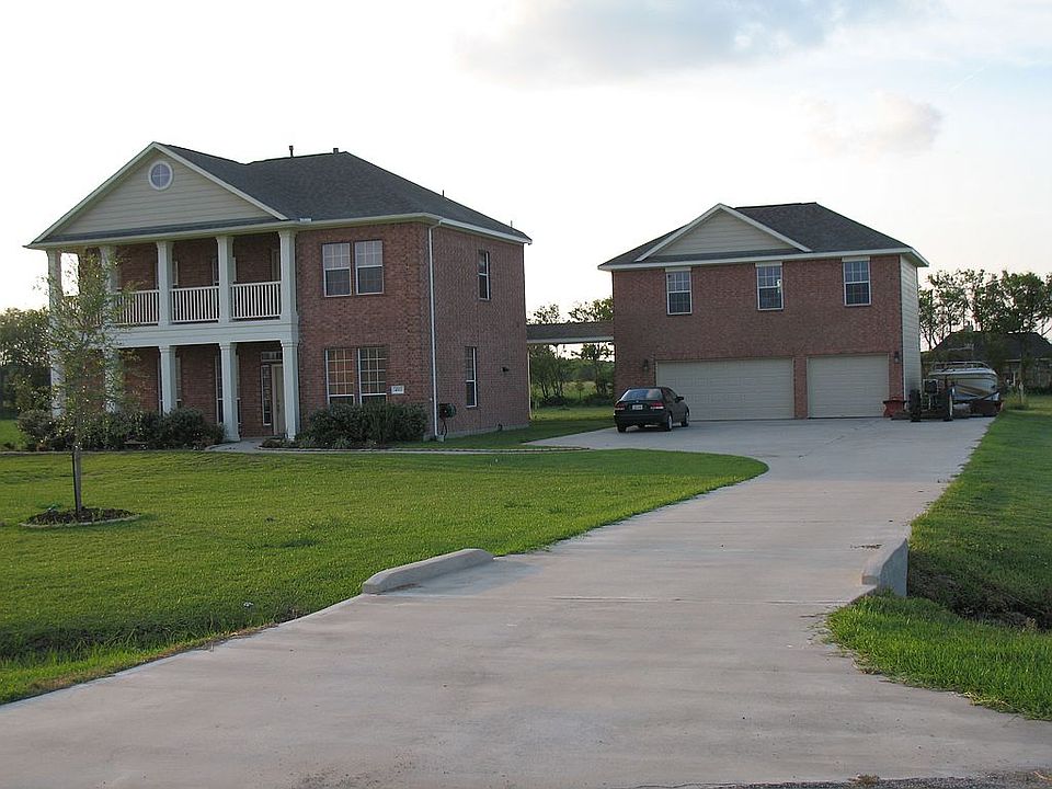 1st image of 4703 Majestic Dr