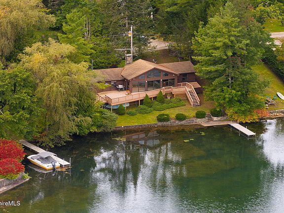 2nd image of 36 Lakeside Rd