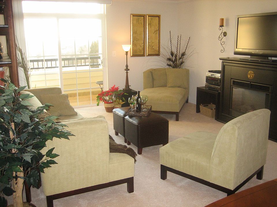 www.ActiveAdultCondo.com