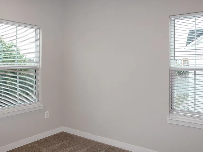 2061 Lockwood Dr — Photo 22