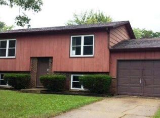 4671 Cheshire Pl, Loves Park, IL 61111