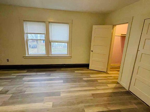 5th image of 10 Woodland Ave APT 2A