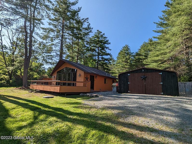 4th image of 132 Bliss School House Road