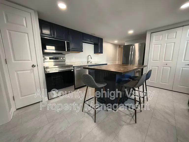 20 E Prospect St — Photo 2