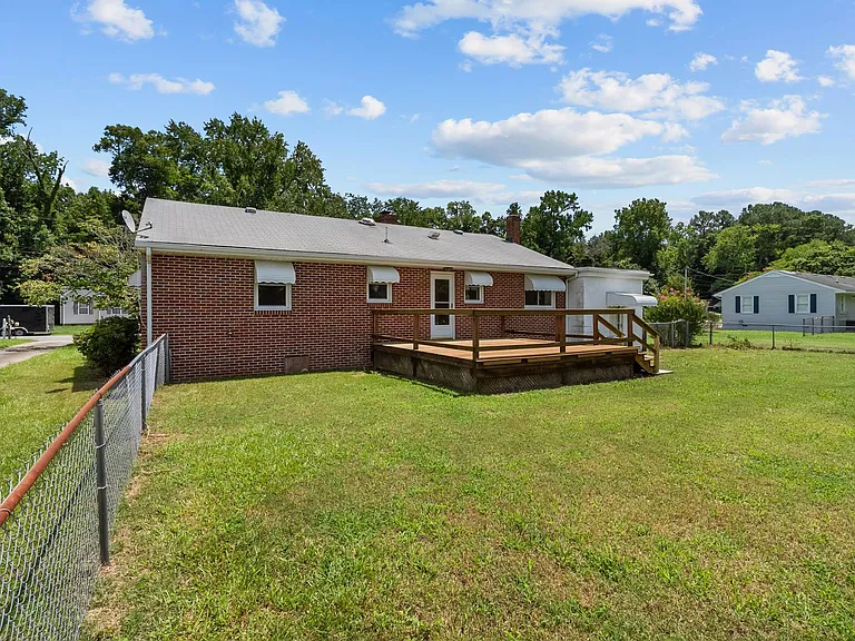 113 Palmyra Dr — Photo 33