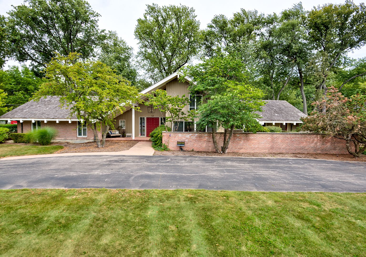 1111 Meadows Rd, Geneva, IL 60134 Zillow