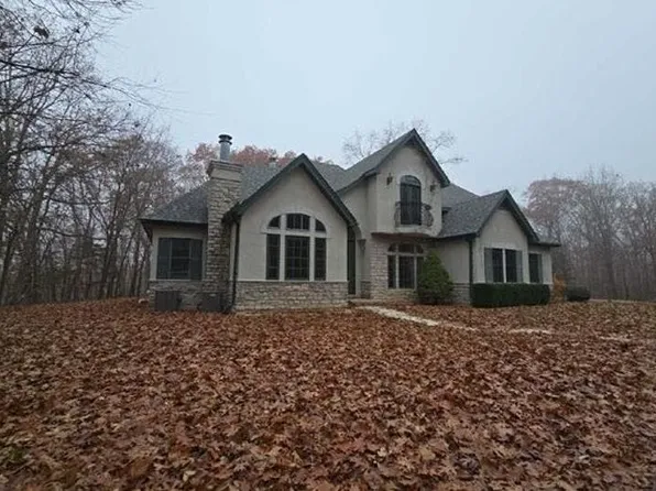 25137 Oak Forest Ln, Warrenton, MO 63383