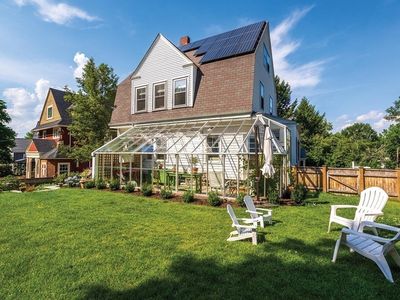 37 Knowles St, Newton, MA, 02459